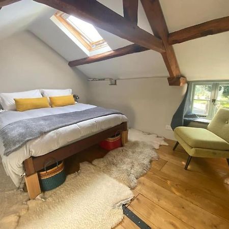 Cartmel Barn: Beckside Stables Villa Bagian luar foto