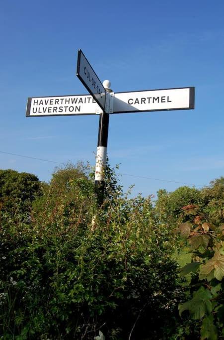 Cartmel Barn: Beckside Stables Villa Bagian luar foto