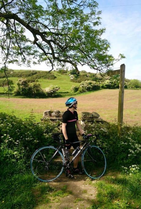 Cartmel Barn: Beckside Stables Villa Bagian luar foto